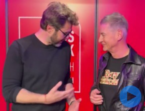 Etienne Daho aux côtés d'Eric Jean-Jean en 2023.